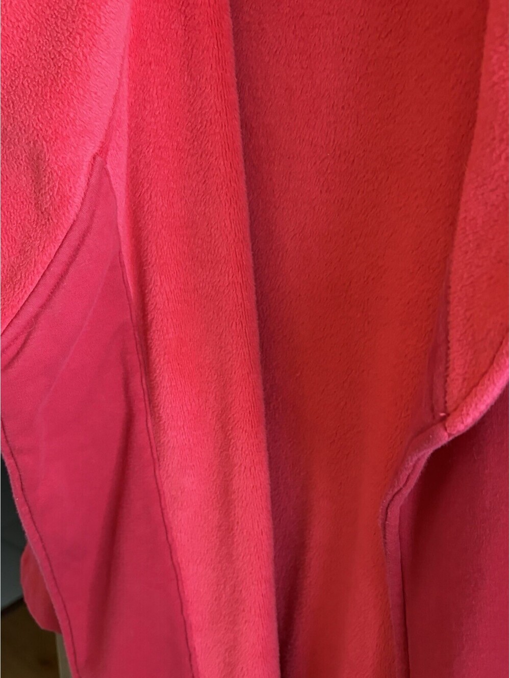 UGG Red/Pink Robe/Jacket - Picture 4 of 9